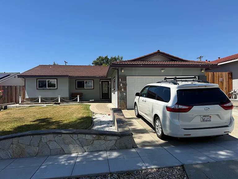 1869 Yosemite Dr — Photo 10