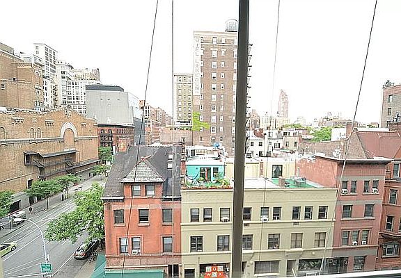 5th image of 170 W 74th St APT 615