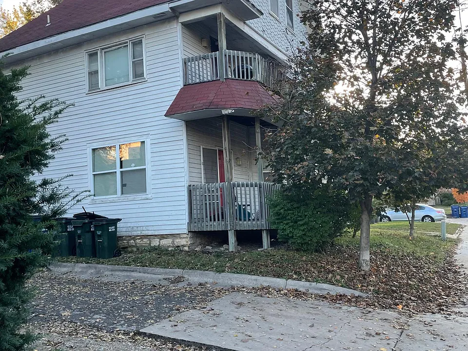 19 W 14th St #3
