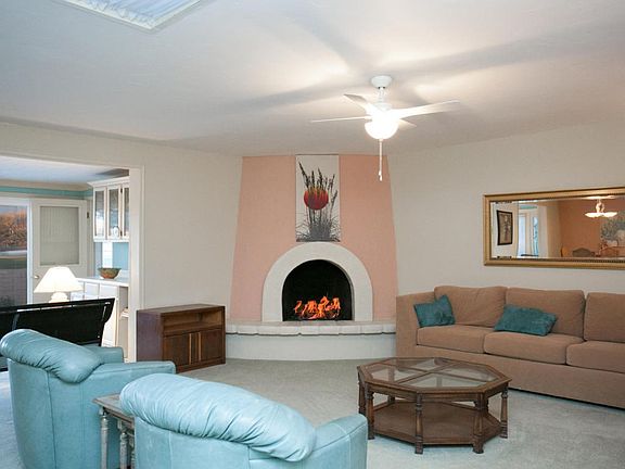 4th image of 1050 N Paseo De Golf