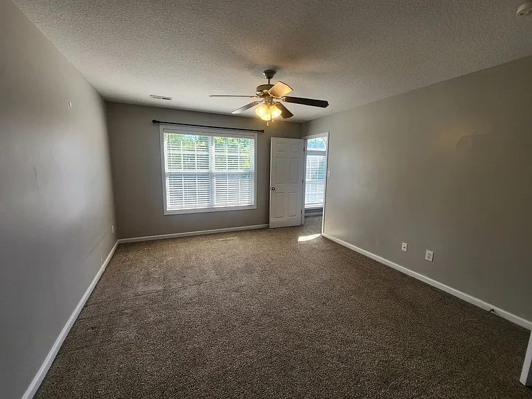 3346 Hunt Crest Rd — Photo 6