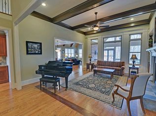 2464 Northern Oak Dr, Braselton, GA 30517