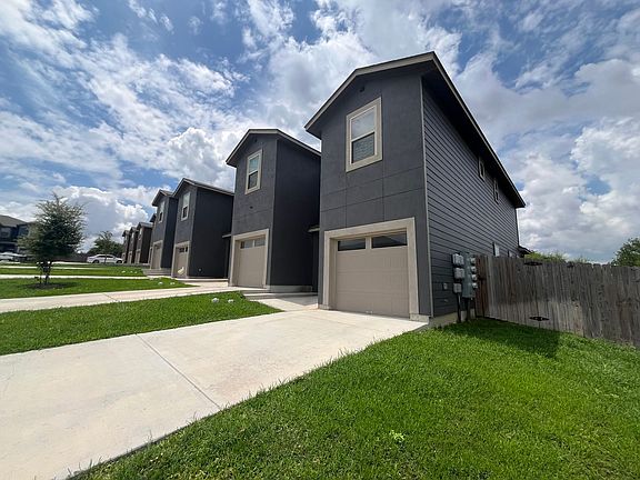 2nd image of 13907 Annas Way #104