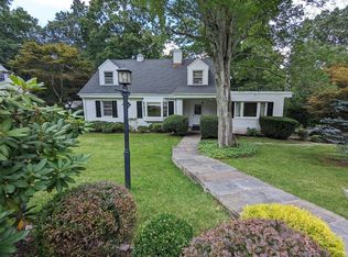 19 Kisco Park Dr, Mount Kisco, NY 10549