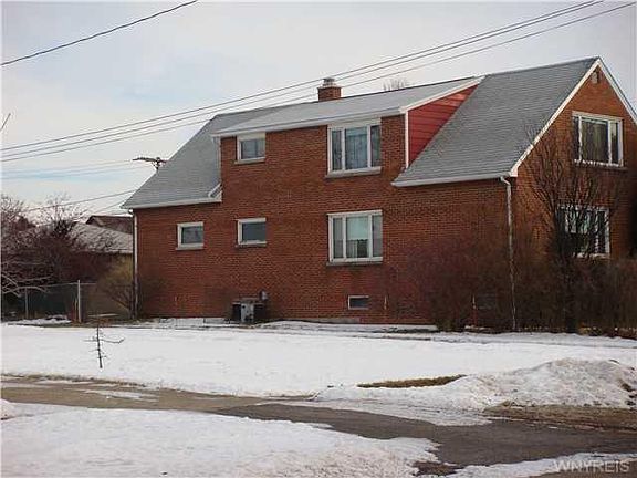 2nd image of 390 Cherokee Dr