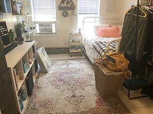 26-18 Hoyt Ave S #2B, Astoria, NY 11102
