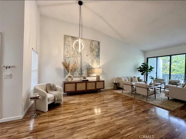 2542 W Macarthur Blvd, Santa Ana, CA 92704
