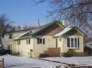 427 12th St SW, Huron, SD 57350