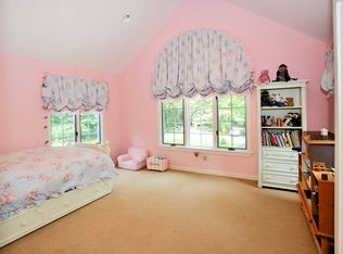 5 Christopher Hill Rd, Weston, CT 06883