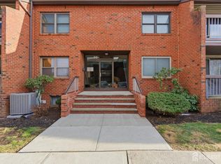 92 Beverly Hill Ter #F, Woodbridge, NJ 07095