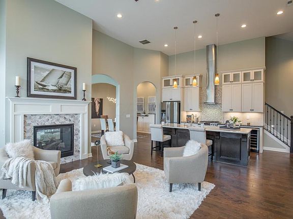 3rd image of 4574 Newport Loop E