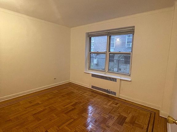 3rd image of 143 Sanford Ave
