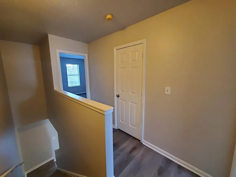 1100 Horsemans Ln #26 — Photo 17