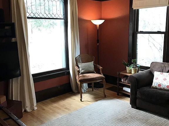 3rd image of 407 S 11th St