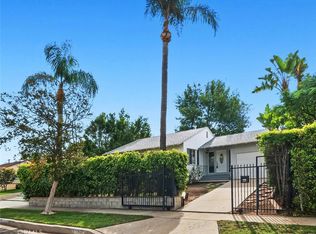 17630 Rhoda St, Encino, CA 91316