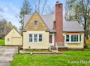 350 Mill St, Saranac, MI 48881