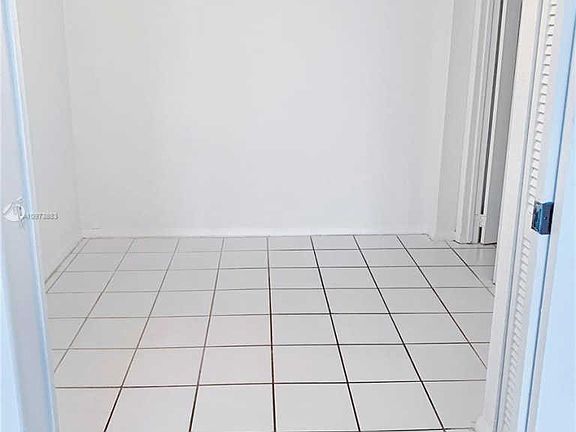 5th image of 1251 NE 108th St APT 420