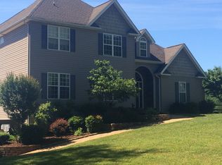 814 Linneys Mill Rd, Union Grove, NC 28689