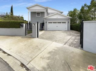 5222 Atoll Ave, Sherman Oaks, CA 91401