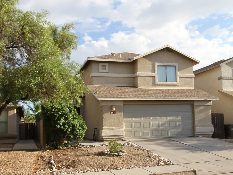 2475 W Waterway Pl