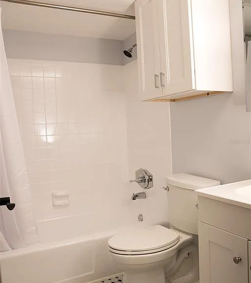 120 S Church Ave #207 — Photo 8