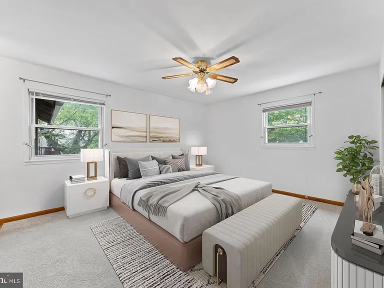 13501 Kelmont Ct — Photo 11