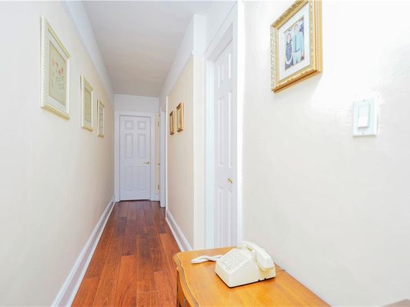 7716 10th Ave, Brooklyn, NY 11228