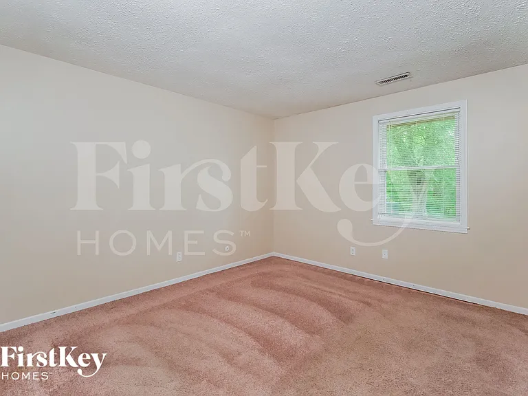 5373 Padre Ln — Photo 9