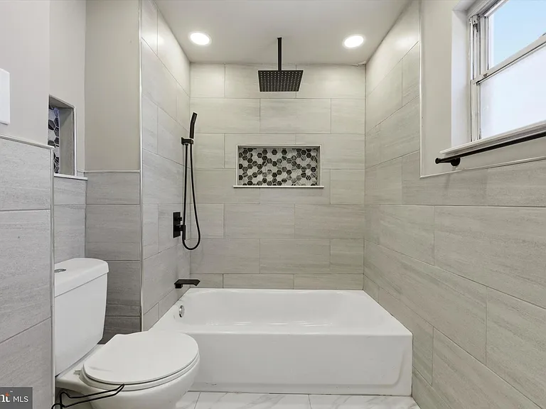2625 Manton St — Photo 10