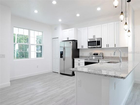 4th image of 5056 Gypsy Ln