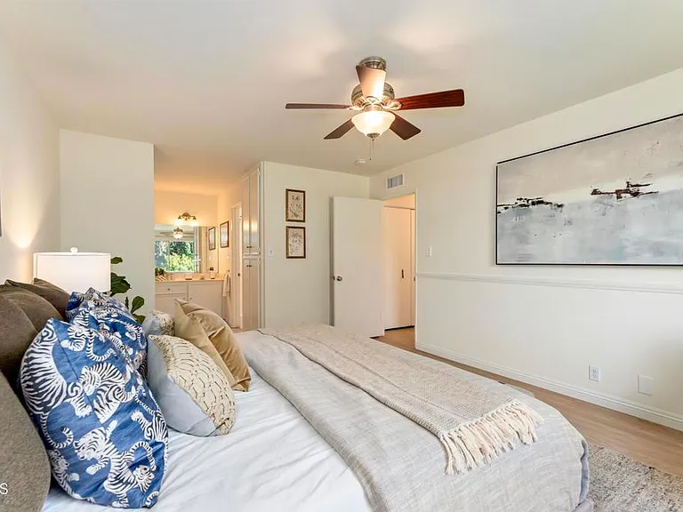 5436 McCulloch Ave #5436F — Photo 1