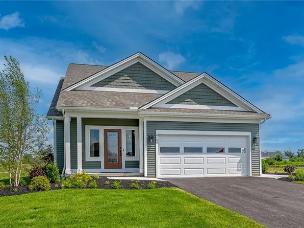 6103 Caleb Ct, Farmington, NY 14425