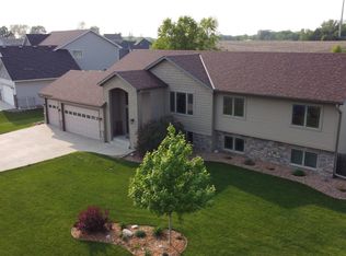 303 Art St NW, New Prague, MN 56071