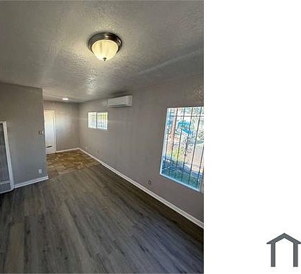 5th image of 1336 1/2 W 94th St #1340