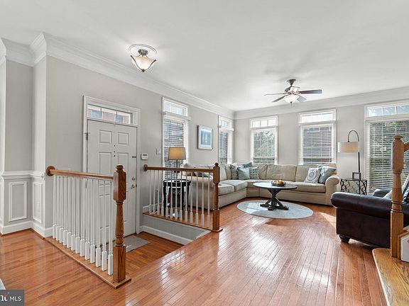4th image of 4639 Kearney Ct