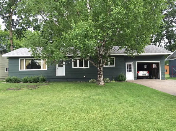 109 Bedrock Ln, Cavalier, ND 58220
