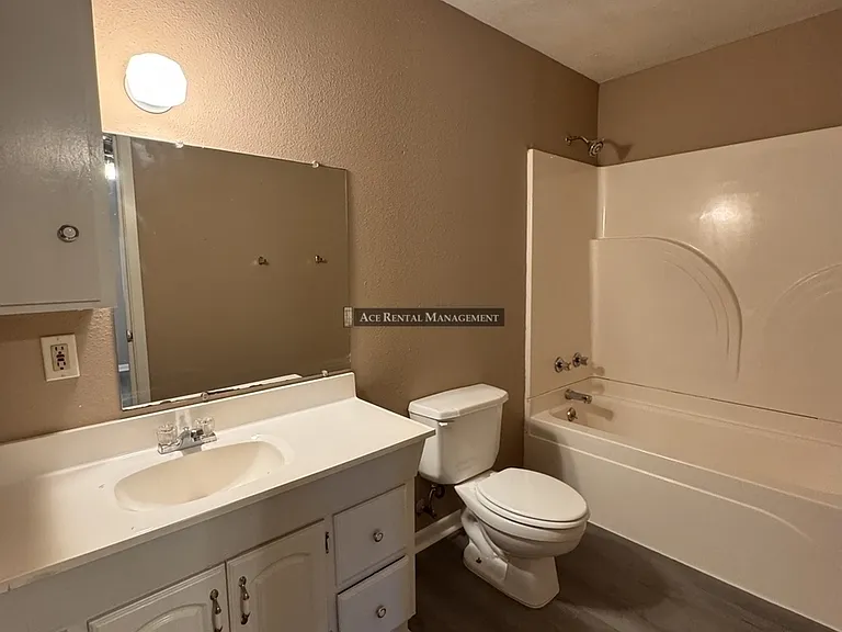 101 1st Ave #3 — Photo 7