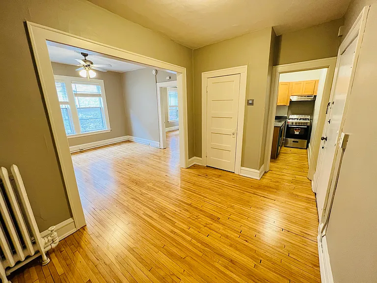 Stevens Square Apartments — Photo 132