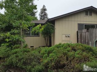 1841 Mission Blvd, Santa Rosa, CA 95409