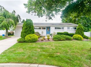 19 Brown Ct, Parlin, NJ 08859