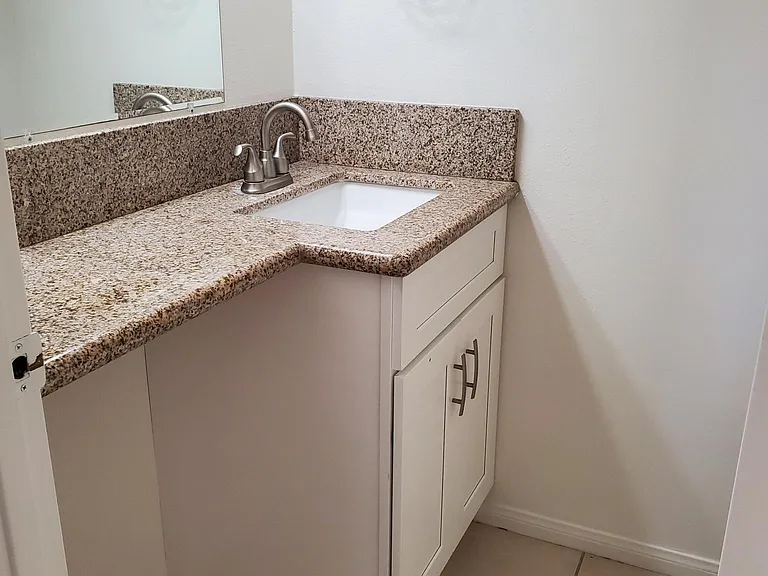 787 N Adele St #C — Photo 11