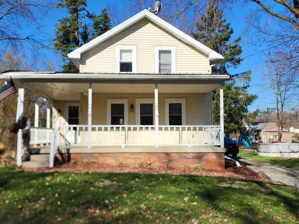 106 Jefferson St, Hudson, MI 49247