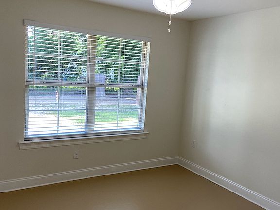 4th image of 42484 Duck Ln #B