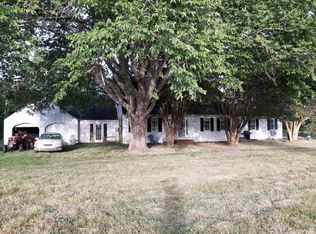 4127 E River Rd, Foster, VA 23056