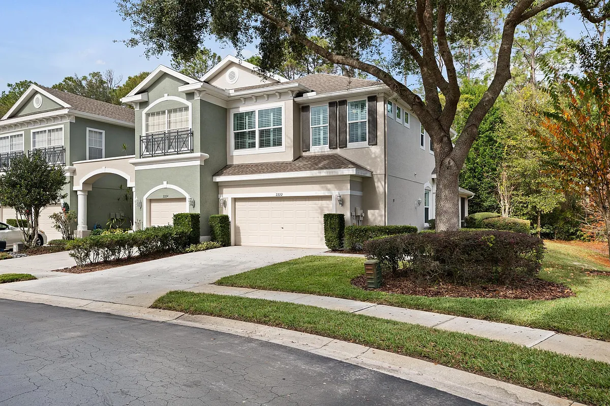Building Photo - 2222 Park Crescent Dr