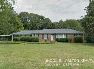 1188 11th Street Cir NW, Hickory, NC 28601