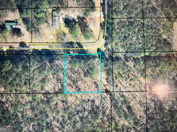 27 West Rd, Griffin, GA 30224