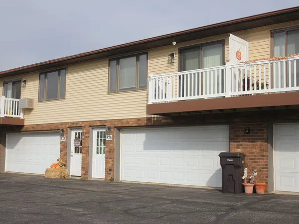 Buechner Townhomes, 232-238 Buechner Dr #232, Mount Horeb, WI 53572