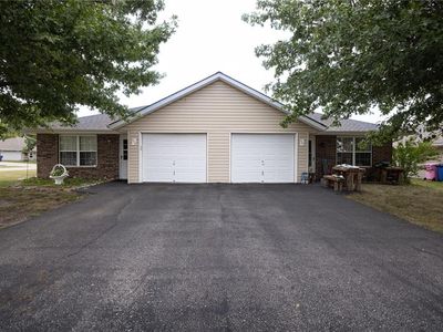 217-19 Aaron Ln, Grain Valley, MO, 64029