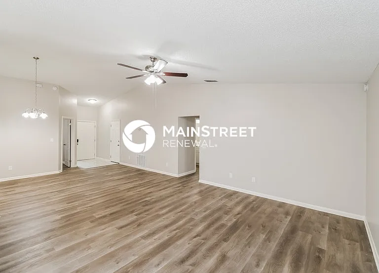 7848 Hunters Lake Cir S — Photo 13